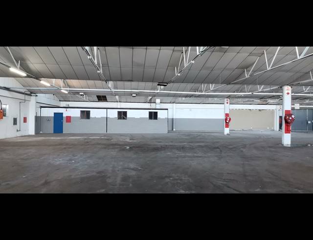 1,455M² WAREHOUSE TO LET IN PAROW INDUSTRIAL